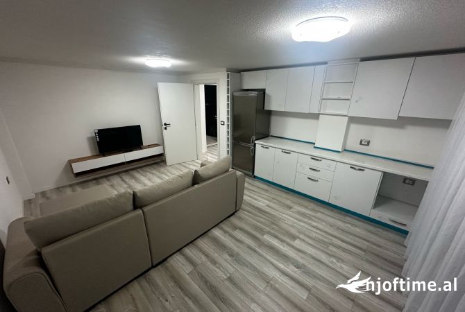 Shtepi me qera 1+1 ne Tirane - 450 Euro