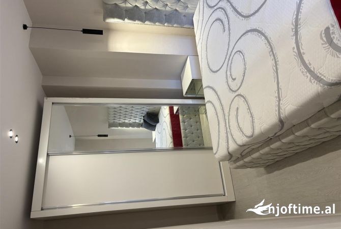 Shtepi me qera 1+1 ne Tirane - 420 Euro