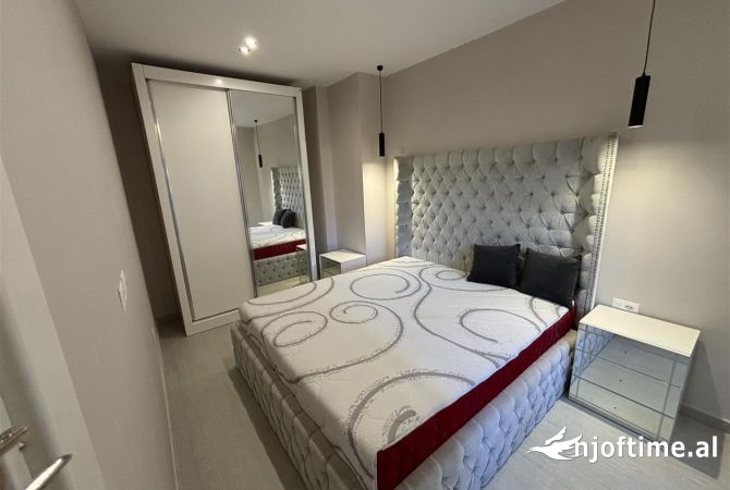 Shtepi me qera Apartament ne Tirane, 1+1, Mobilimi E mobiluar, Pagesa 420  Euro.