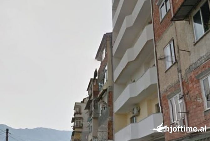 Jepet magazine 140 m2 me qera ne Ali Dem , tek Sophia 