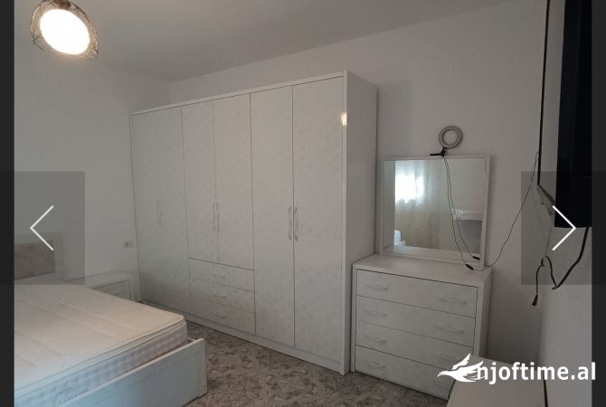 Shtepi me qera 1+1 ne Tirane - 40,000 Leke