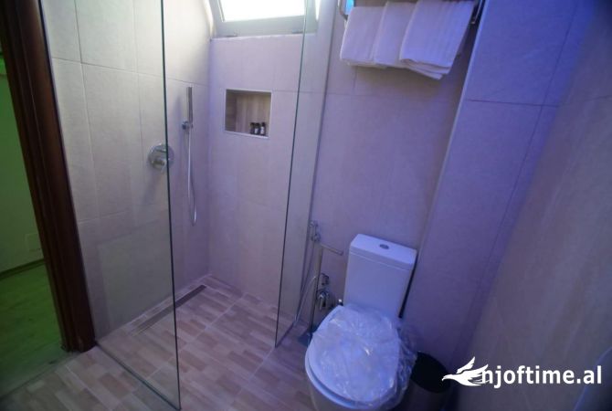 Shtepi me qera Apartament ne Tirane, 1+1, Mobilimi E mobiluar, Pagesa 550  Euro.