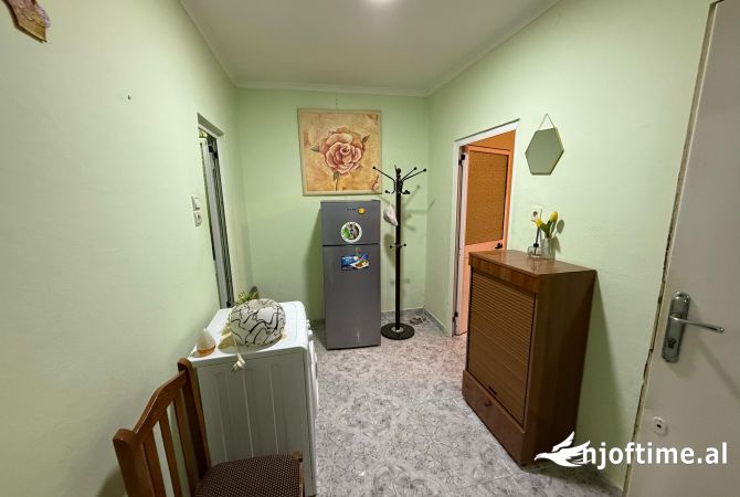 Shtepi me qera Apartament ne Tirane, 1+1, Mobilimi E mobiluar, Pagesa 350  Euro.