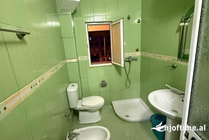 Shtepi me qera Apartament ne Tirane, 1+1, Mobilimi E mobiluar, Pagesa 350  Euro.