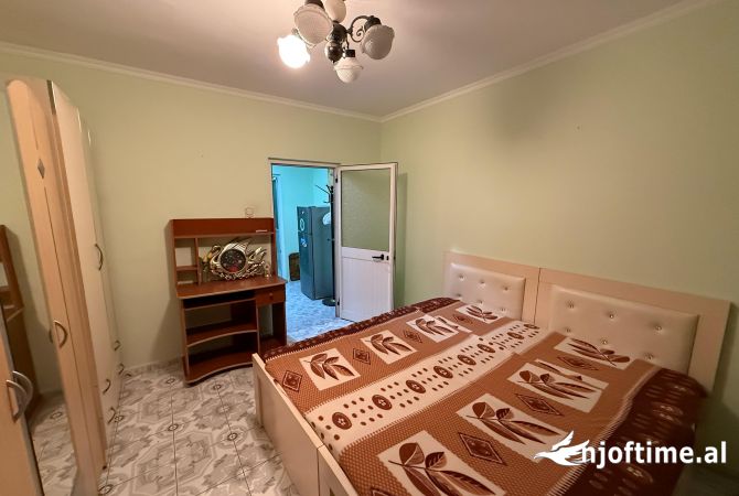 Shtepi me qera Apartament ne Tirane, 1+1, Mobilimi E mobiluar, Pagesa 350  Euro.