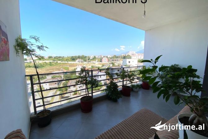 Shtepi me qera Apartament ne Tirane, 2+1, Mobilimi E mobiluar, Pagesa 45,000  Leke.