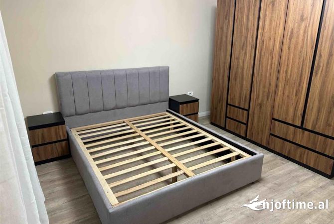 Shtepi me qera Apartament ne Tirane, 1+1, Mobilimi E mobiluar, Pagesa 60,000  Leke.