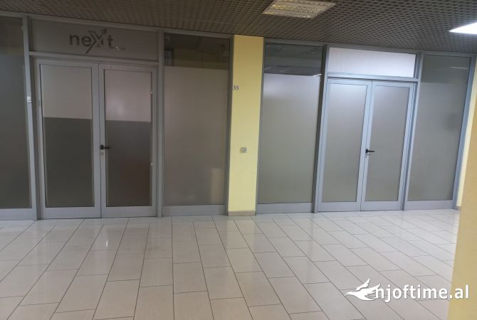 Ambient biznesi me qera 1+1 ne Tirane - 1,400 Euro