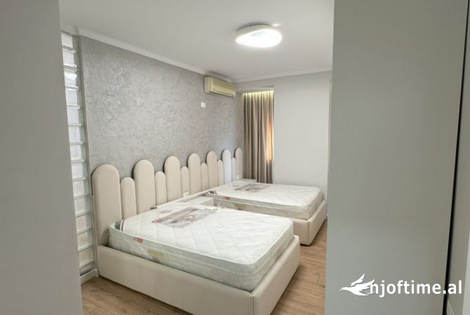 Shtepi me qera Apartament ne Tirane, 2+1, Mobilimi E mobiluar, Pagesa 1,000  Euro.