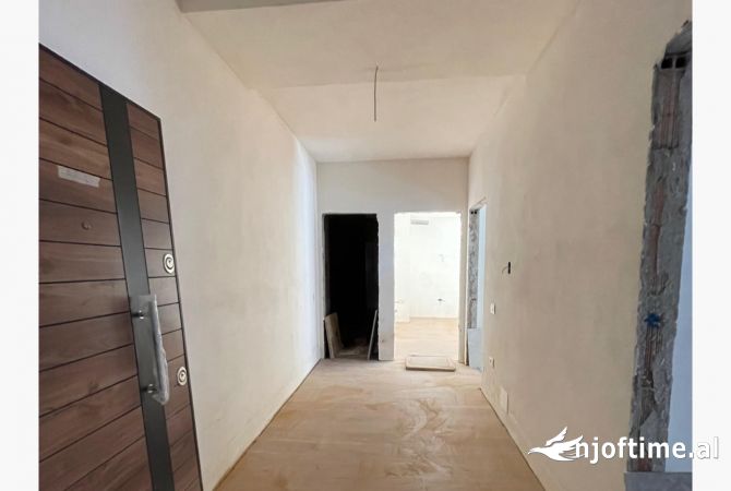 House for Sale 2+1 in Tirana - 122,000 Euro