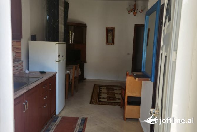 Shtepi me qera 1+1 ne Tirane - 30,000 Leke