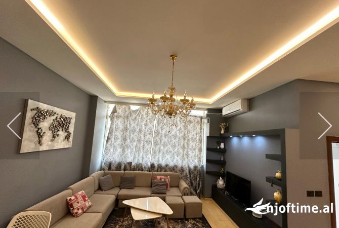 Shtepi ne shitje Apartament ne Tirane, 2+1, Mobilimi E mobiluar, Pagesa 110,000  Euro.