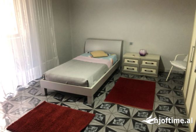 Shtepi me qera 3+1 ne Tirane - 55,000 Leke