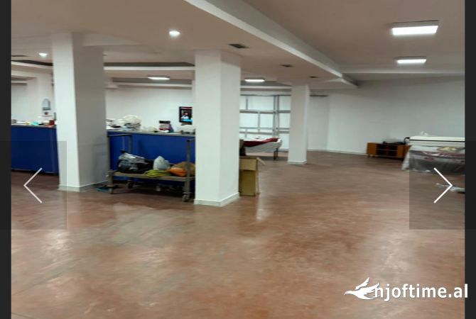 Ambient biznesi me qera 4+1 ne Tirane - 2,800 Euro