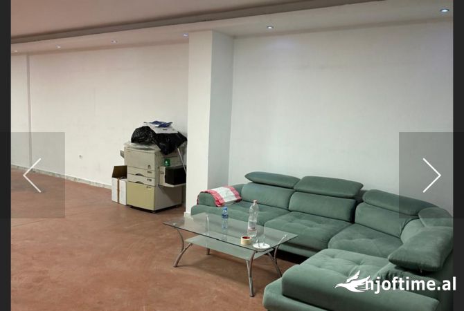 Jepet magazine 450 m2 tek rr Jordan Misja 