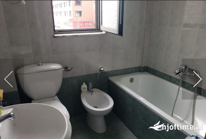 Shtepi me qera 2+1 ne Tirane - 650 Euro