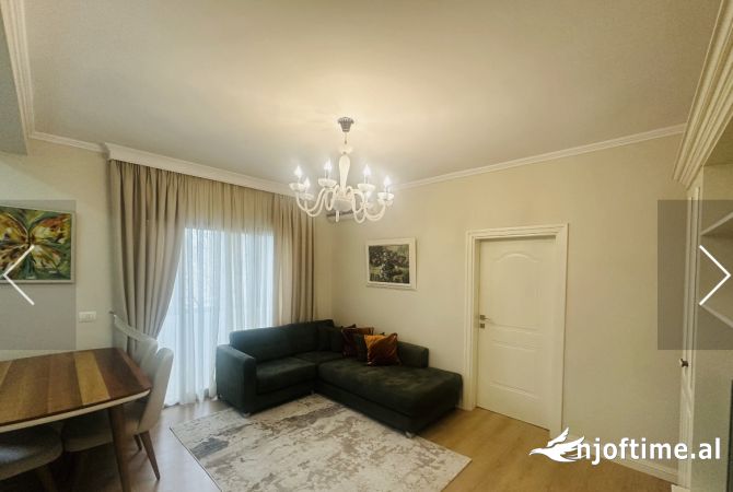 Shtepi me qera Apartament ne Tirane, 2+1, Mobilimi E mobiluar, Pagesa 750  Euro.