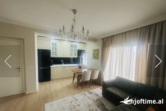 Shtepi me qera 2+1 ne Tirane - 750 Euro