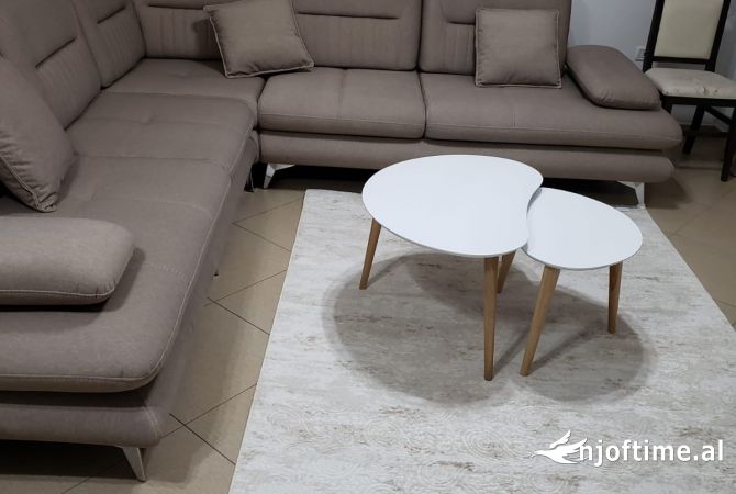Shtepi me qera 2+1 ne Tirane - 700 Euro
