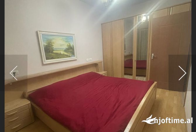 Shtepi me qera Apartament ne Tirane, 2+1, Mobilimi E mobiluar, Pagesa 450  Euro.