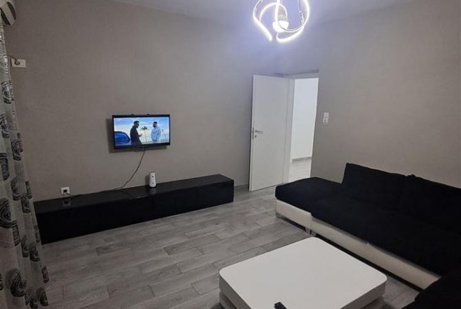 Shtepi me qera 2+1 ne Tirane - 60,000 Leke
