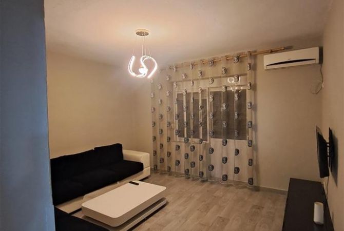 Shtepi me qera 2+1 ne Tirane - 60,000 Leke