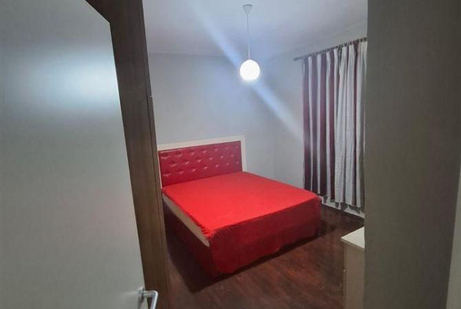 Shtepi me qera Apartament ne Tirane, 2+1, Mobilimi E mobiluar, Pagesa 60,000  Leke.