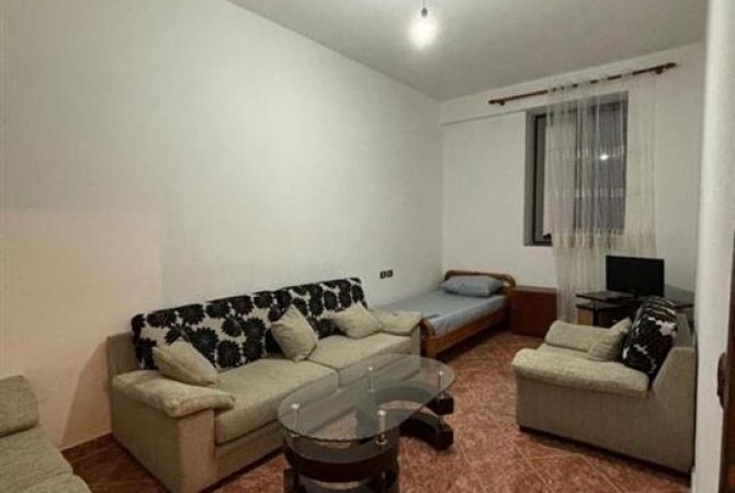 Shtepi me qera 2+1 ne Tirane - 45,000 Leke