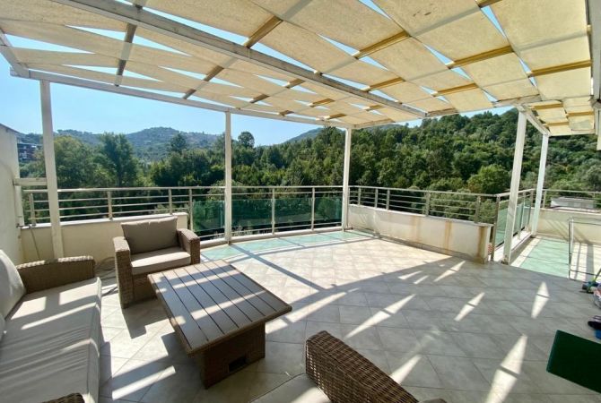 Shtepi me qera 3+1 ne Tirane - 1,200 Euro