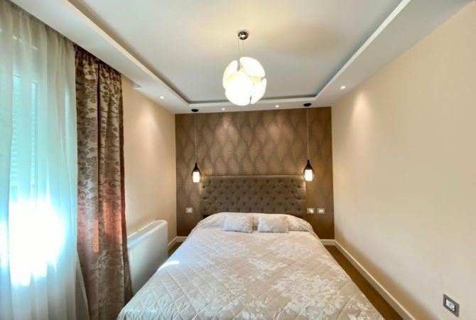 Shtepi me qera 3+1 ne Tirane - 1,200 Euro