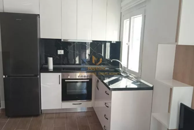 Shtepi me qera 1+1 ne Tirane - 50,000 Leke