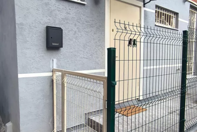 Shtepi me qera Apartament ne Tirane, Garsoniere, Mobilimi E mobiluar, Pagesa 400  Euro.