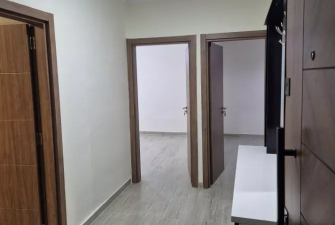 Shtepi me qera Apartament ne Tirane, 1+1, Mobilimi Bosh, pa mobiluar, Pagesa 40,000  Leke.