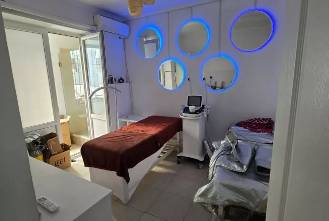 Ambient biznesi me qera 3+1 ne Tirane - 700 Euro