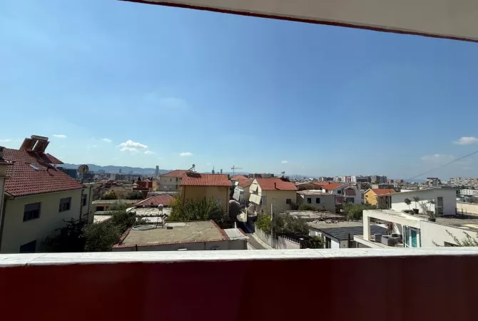 Shtepi me qera 2+1 ne Tirane - 55,000 Leke