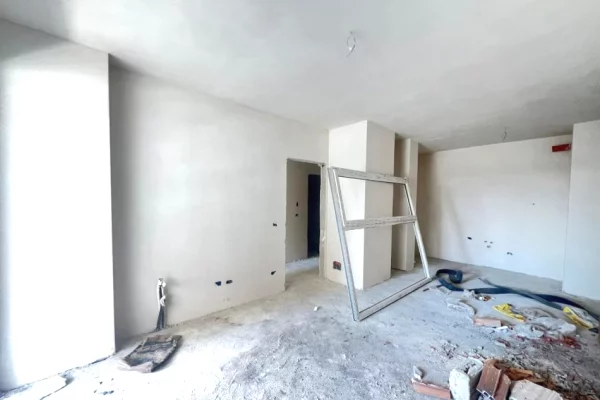 Apartment for sale in Tirana 2+1, Emty