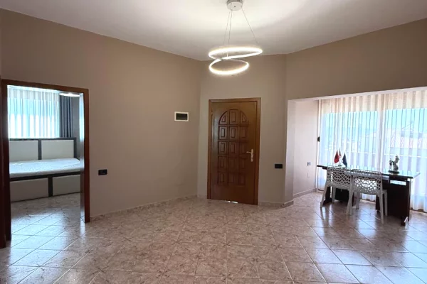 Shtepi me qera Apartament ne Tirane, 2+1, Mobilimi E mobiluar, Pagesa 50,000  Leke.