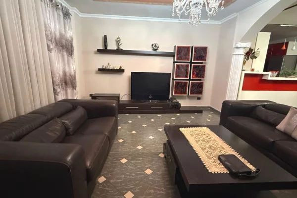 House for Rent 3+1 in Tirana - 750 Euro