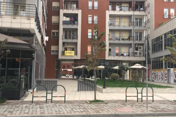 Apartment for rent in Tirana 2+1, Emty