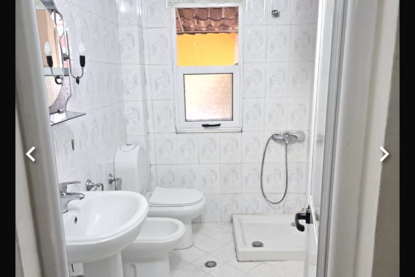 Shtepi me qera Apartament ne Tirane, 1+1, Mobilimi E mobiluar, Pagesa 45,000  Leke.