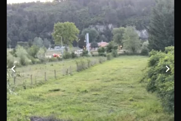 Truall ose Toke ne Tirane - 225,000 Euro