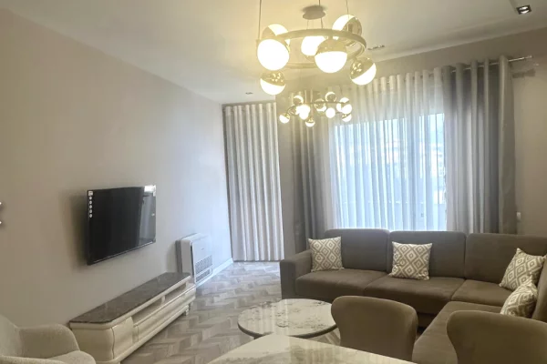 Shtepi ne shitje Apartament ne Tirane, 2+1, Mobilimi E mobiluar, Pagesa 355,000  Euro.
