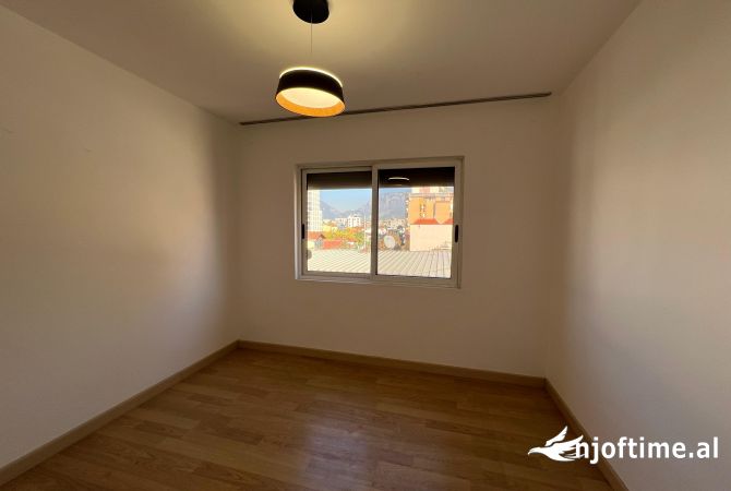 Shtepi ne shitje 3+1 ne Tirane - 145,000 Euro