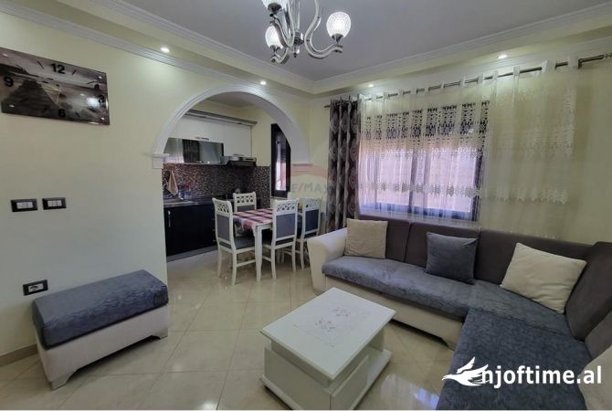 Shtepi me qera 2+1 ne Tirane - 600 Euro