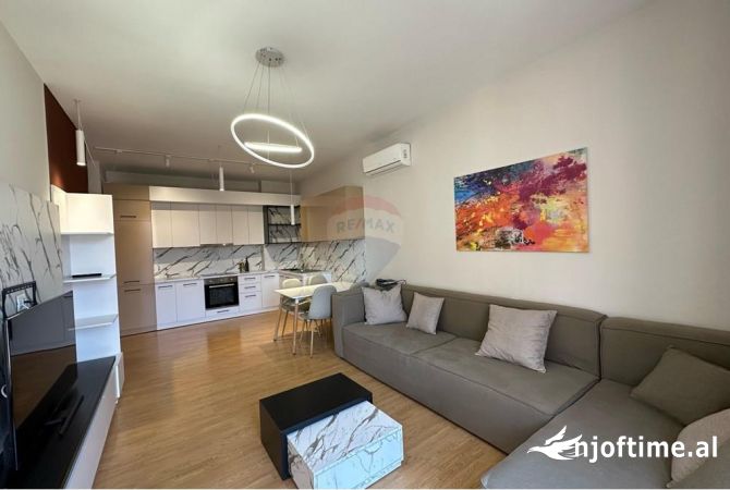 Apartament modern 2+1+2 per qira te Rruga e Kavajes. 