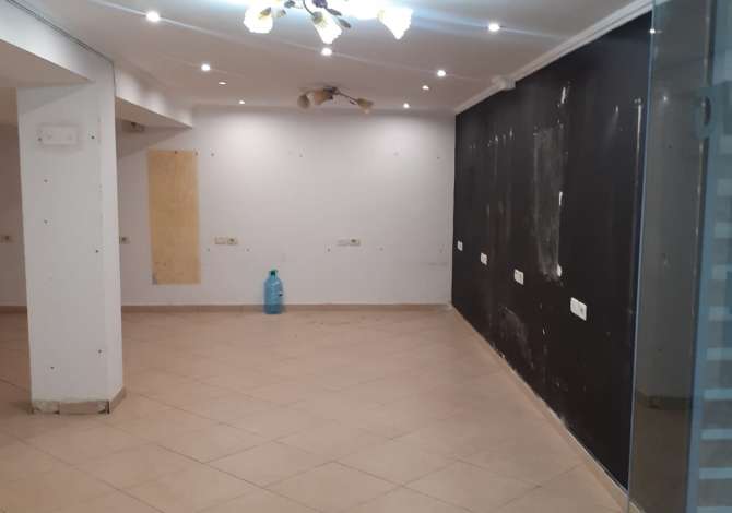 Ambient biznesi me qera 1+1 ne Tirane - 30,000 Leke