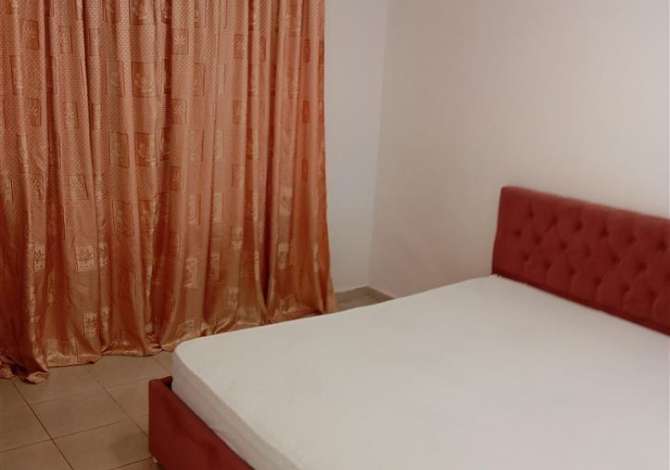 Shtepi me qera 1+1 ne Tirane - 43,000 Leke