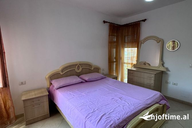 Shtepi me qera Apartament ne Tirane, 2+1, Mobilimi E mobiluar, Pagesa 700  Euro.