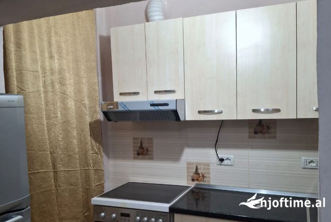 Shtepi me qera 1+1 ne Tirane - 45,000 Leke