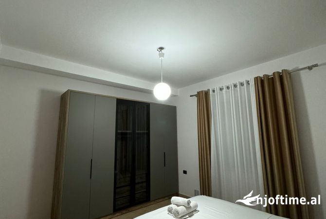 Shtepi me qera Apartament ne Tirane, 1+1, Mobilimi E mobiluar, Pagesa 500  Euro.